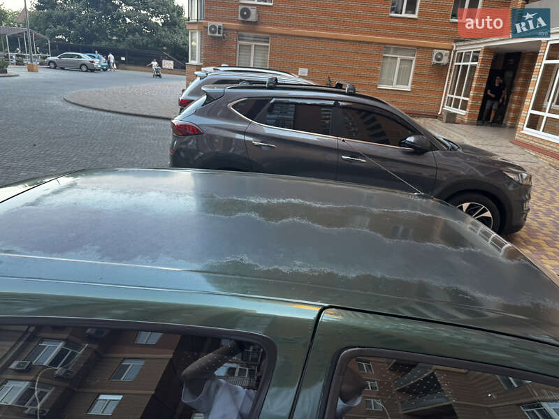 Хэтчбек Nissan Almera 1995 в Одессе