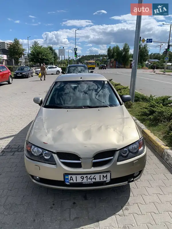 Nissan Almera