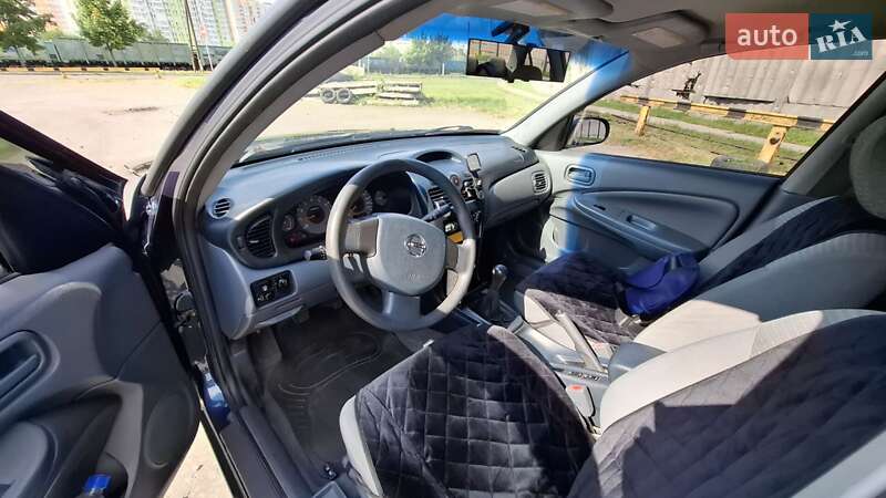 Седан Nissan Almera 2007 в Києві
