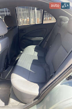Седан Nissan Almera 2006 в 