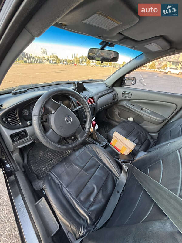 Седан Nissan Almera 2012 в Обухове