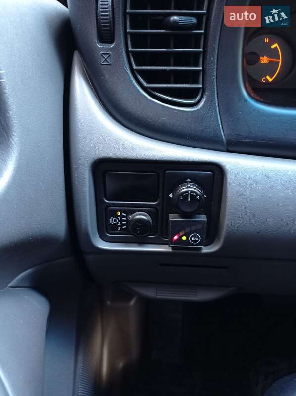 Седан Nissan Almera 2011 в Чернигове