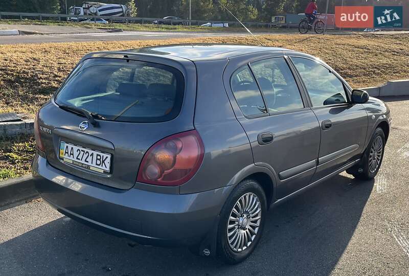 Хэтчбек Nissan Almera 2005 в Киеве