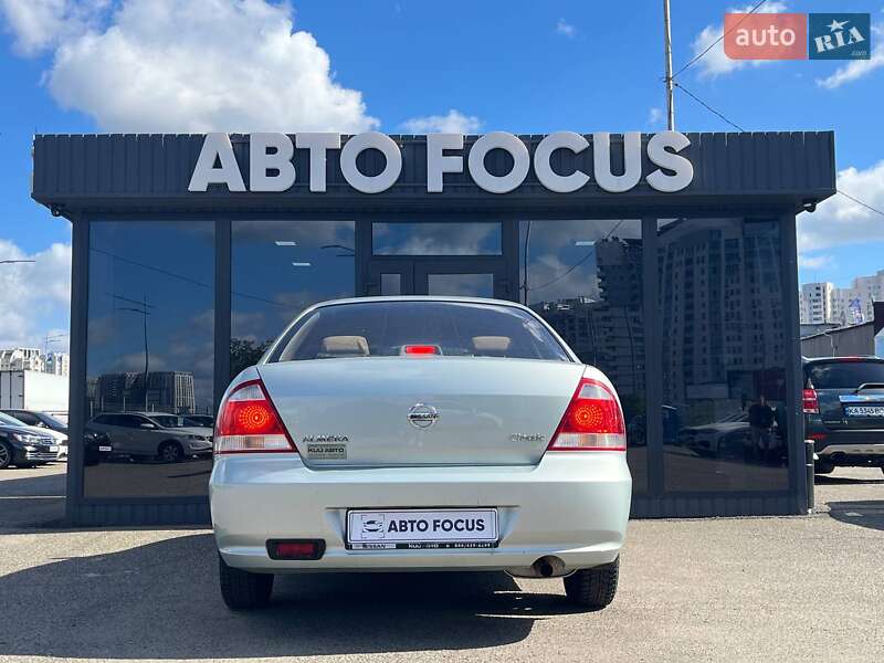 Седан Nissan Almera 2006 в Киеве