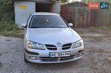 Хэтчбек Nissan Almera 2002 в Запорожье
