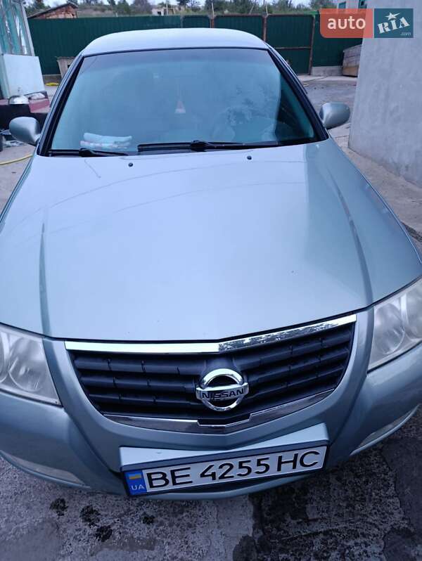 Седан Nissan Almera 2006 в Новом Буге