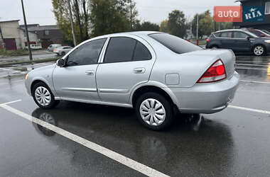 Седан Nissan Almera 2010 в 