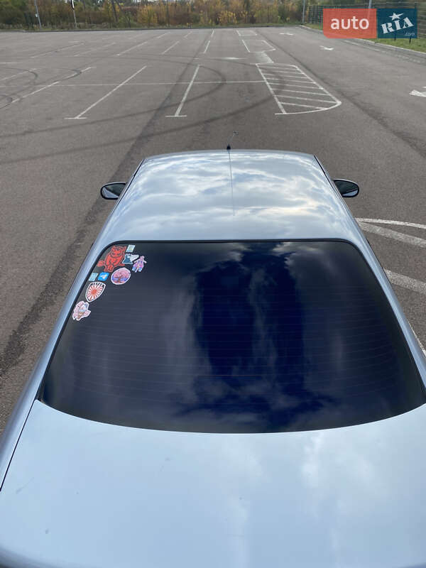 Седан Nissan Almera 2005 в Ровно