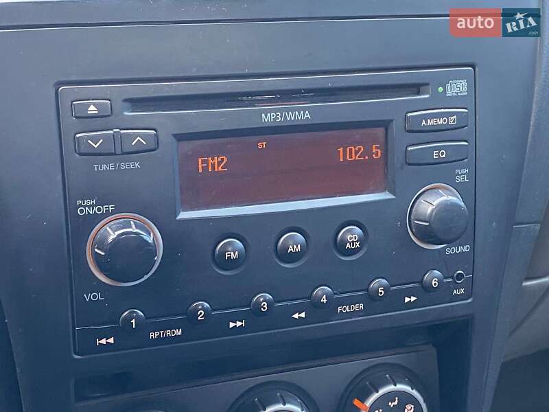 Седан Nissan Almera 2010 в Києві