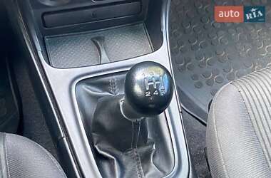Седан Nissan Almera 2010 в 