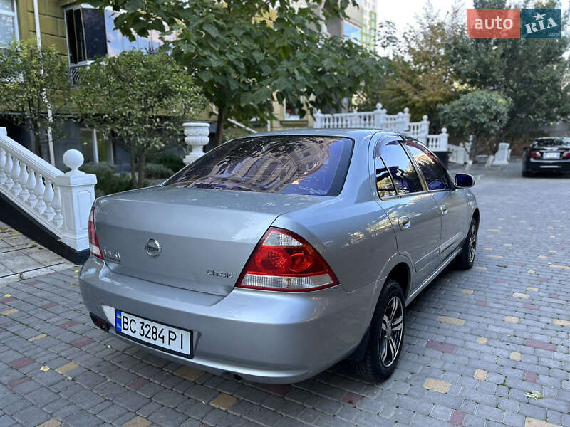 Седан Nissan Almera 2008 в Одессе