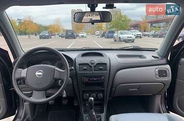 Седан Nissan Almera 2012 в 