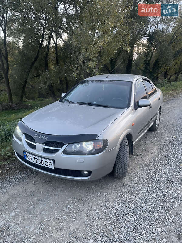 Седан Nissan Almera 2005 в Мукачевому