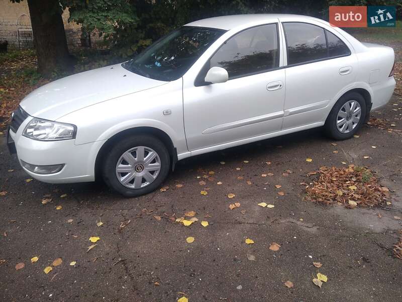 Седан Nissan Almera 2012 в Чернигове фото 5 Седан Nissan Almera 2012 в Чернигове