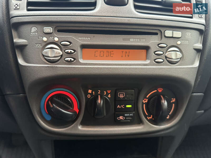 Седан Nissan Almera 2006 в Одессе