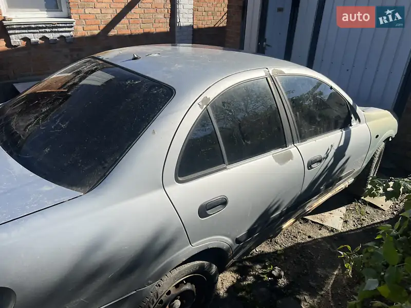Nissan Almera