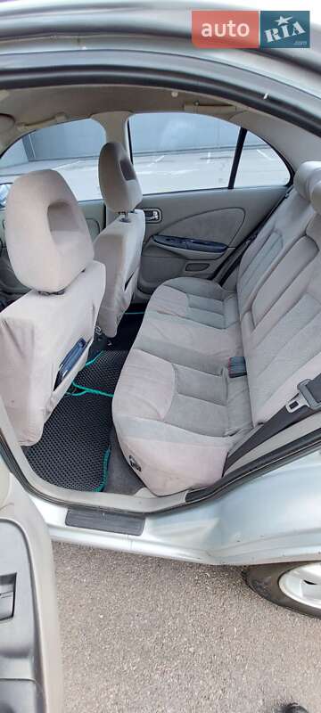 Седан Nissan Almera 2002 в Киеве фото 19 Седан Nissan Almera 2002 в Киеве
