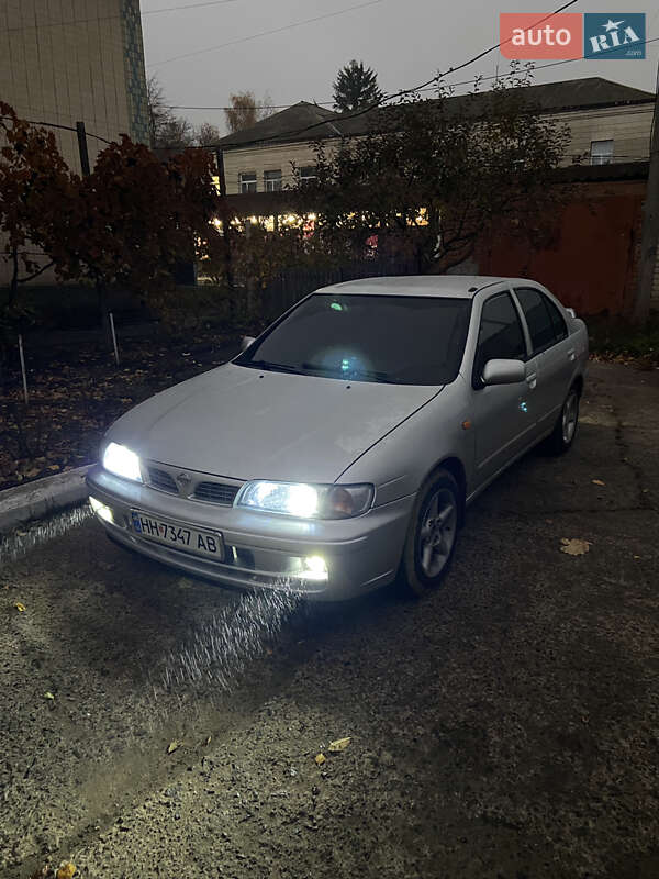Nissan Almera 1997