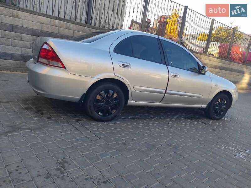 Седан Nissan Almera 2011 в Одессе