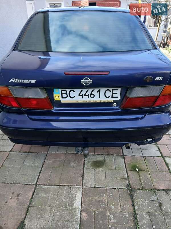 Седан Nissan Almera 1998 в Буске