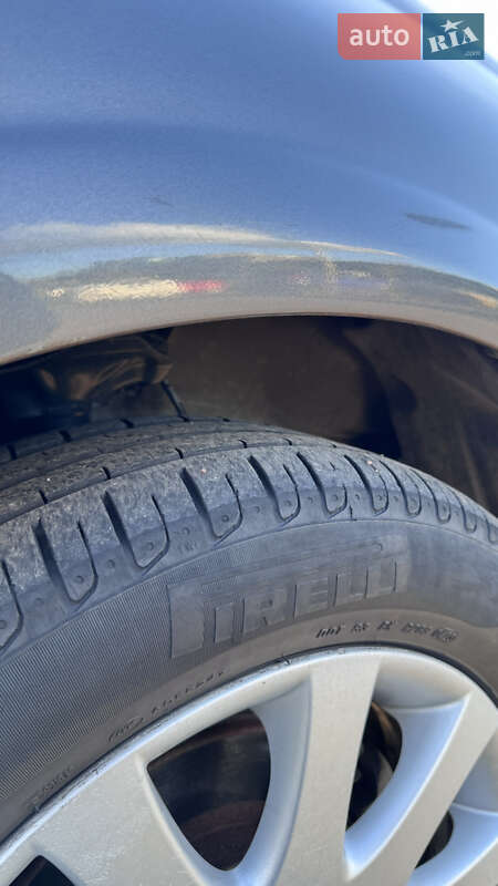 Седан Nissan Almera 2002 в Одесі фото 30 Седан Nissan Almera 2002 в Одесі