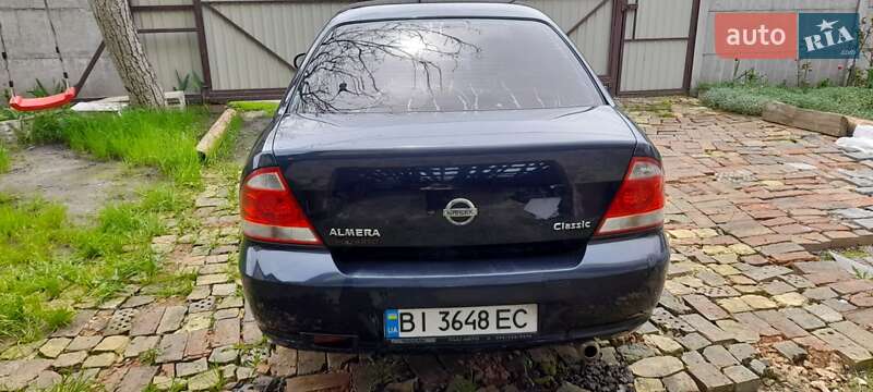 Седан Nissan Almera 2010 в Киеве