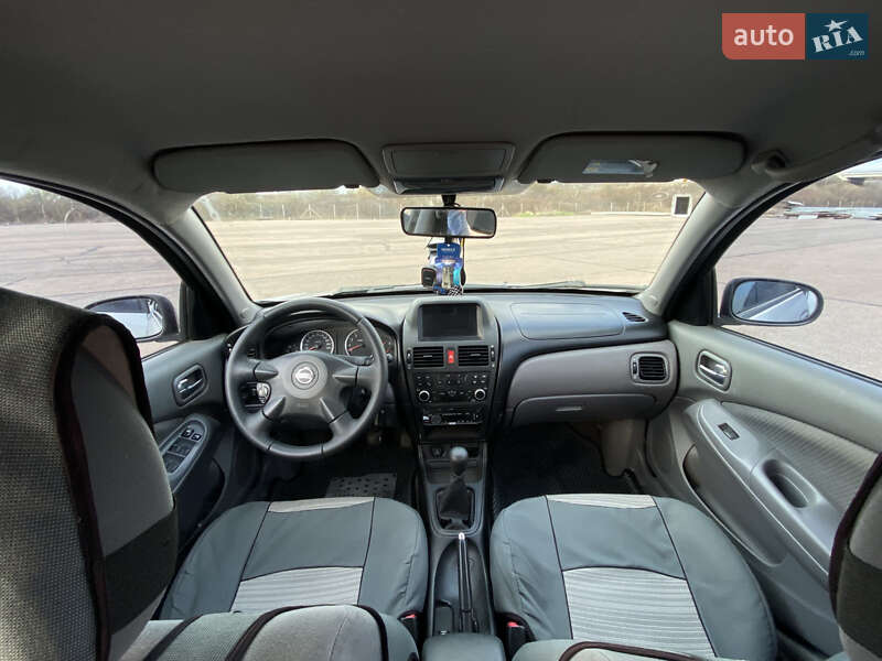 Седан Nissan Almera 2004 в Ужгороде фото 5 Седан Nissan Almera 2004 в Ужгороде