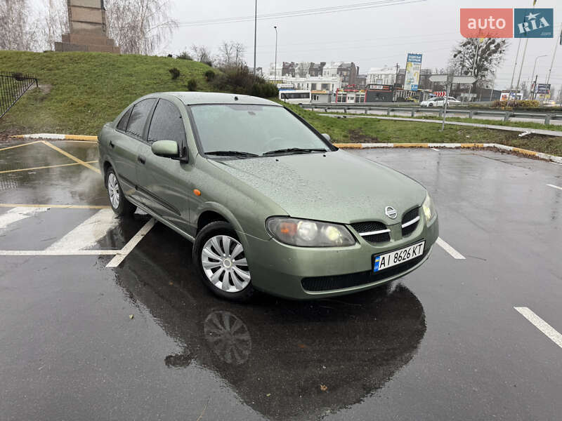 Седан Nissan Almera 2004 в Києві