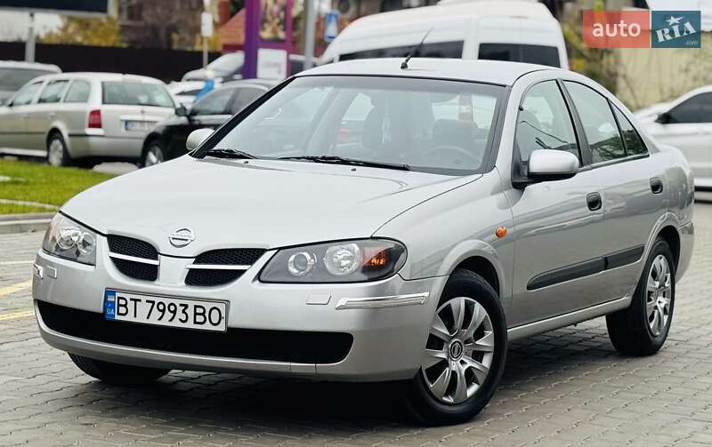 Nissan Almera 2003