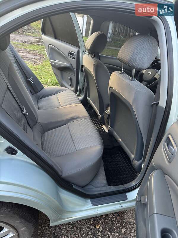 Седан Nissan Almera 2007 в Бахмаче