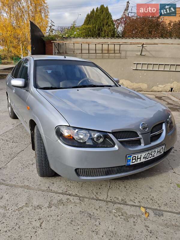 Седан Nissan Almera 2003 в Ананьеве