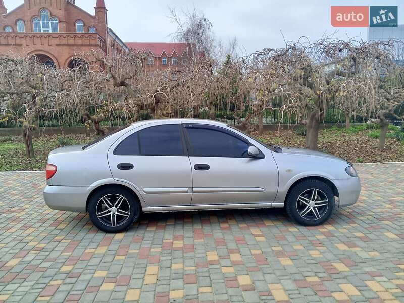 Седан Nissan Almera 2005 в Белгороде-Днестровском