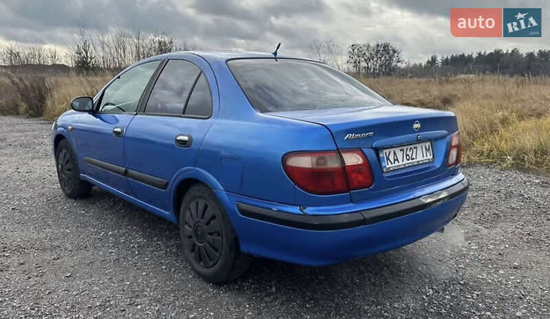 Седан Nissan Almera 2002 в Киеве