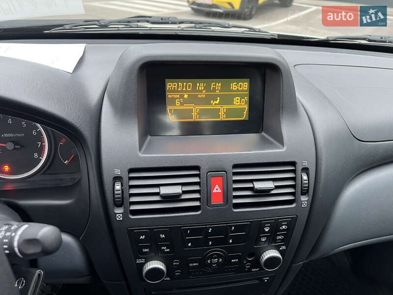Седан Nissan Almera 2005 в Киеве фото 16 Седан Nissan Almera 2005 в Киеве