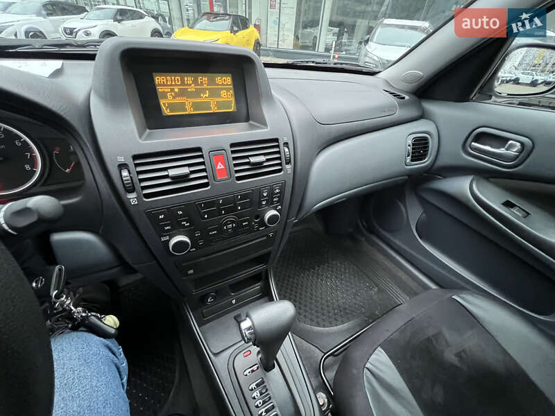 Седан Nissan Almera 2005 в Киеве фото 21 Седан Nissan Almera 2005 в Киеве