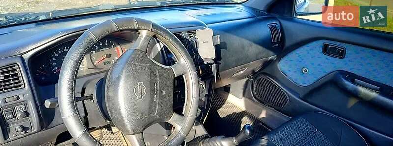 Хэтчбек Nissan Almera 1996 в Киеве фото 3 Хэтчбек Nissan Almera 1996 в Киеве