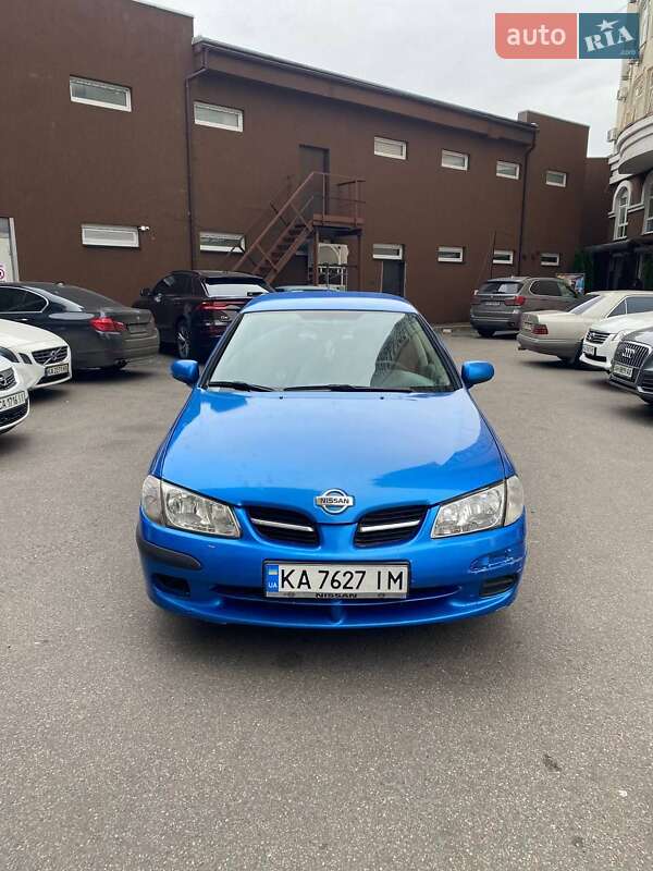 Nissan Almera 2002