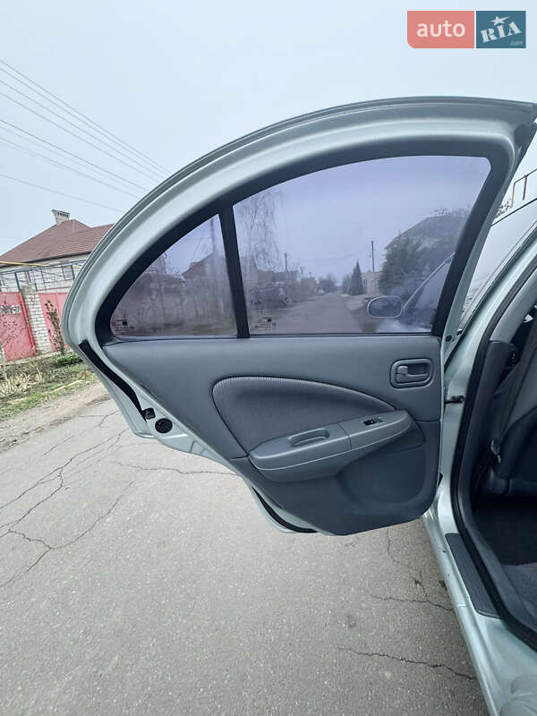 Седан Nissan Almera 2006 в Одесі