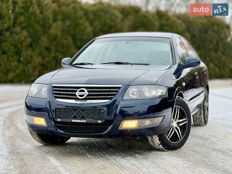 Седан Nissan Almera 2012 в Дрогобыче