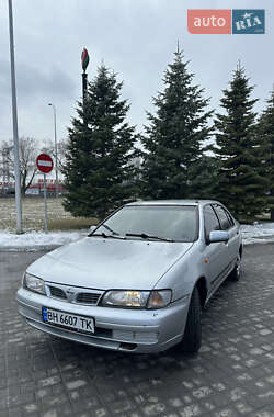 Седан Nissan Almera 1996 в Одесі