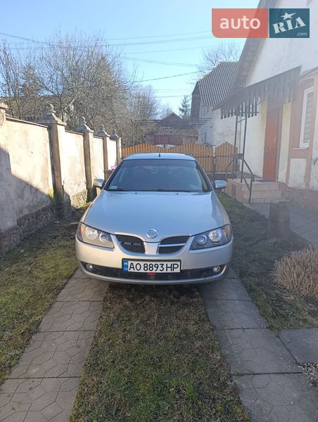 Nissan Almera 2005