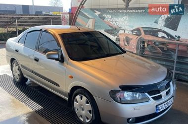 Седан Nissan Almera 2005 в Ужгороде