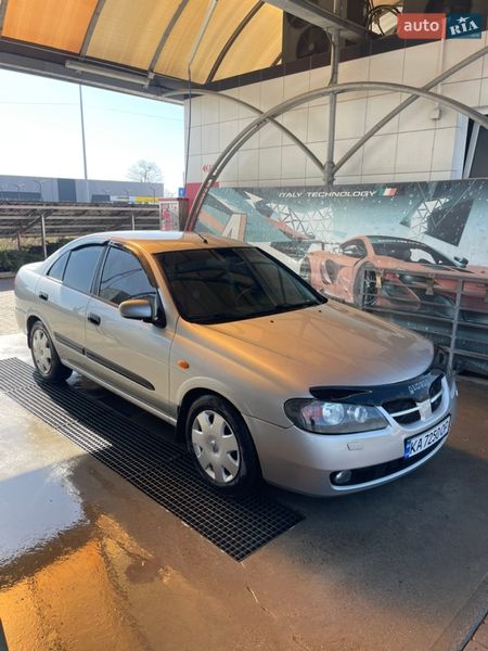 Седан Nissan Almera 2005 в Ужгороде