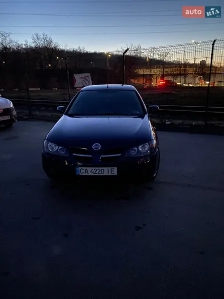 Nissan Almera