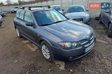 Хэтчбек Nissan Almera 2004 в Самборе