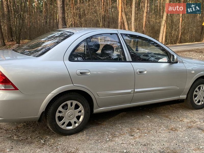 Седан Nissan Almera 2011 в Киеве фото 6 Седан Nissan Almera 2011 в Киеве