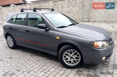 Хетчбек Nissan Almera 2004 в Самборі