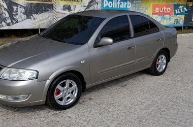 Седан Nissan Almera 2011 в Львові