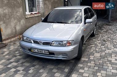 Хэтчбек Nissan Almera 1999 в Коростене