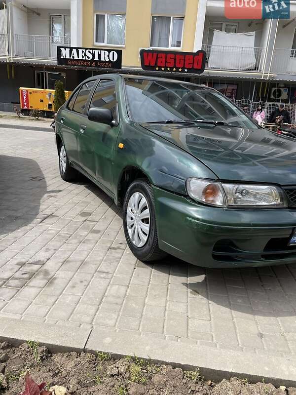 Nissan Almera 1996